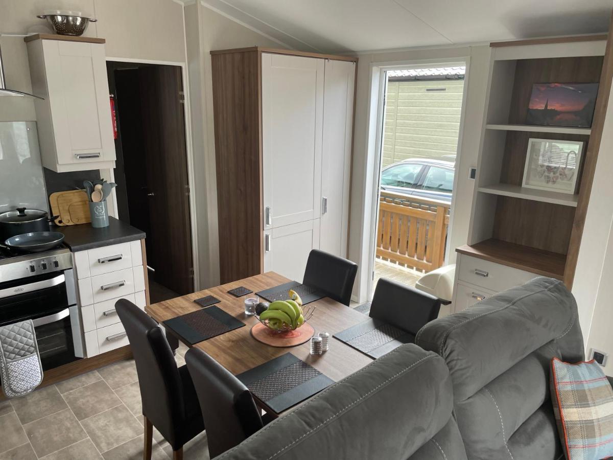 Beautiful 2 Bedroom Lodge With Stunning Views Blair Atholl Eksteriør billede