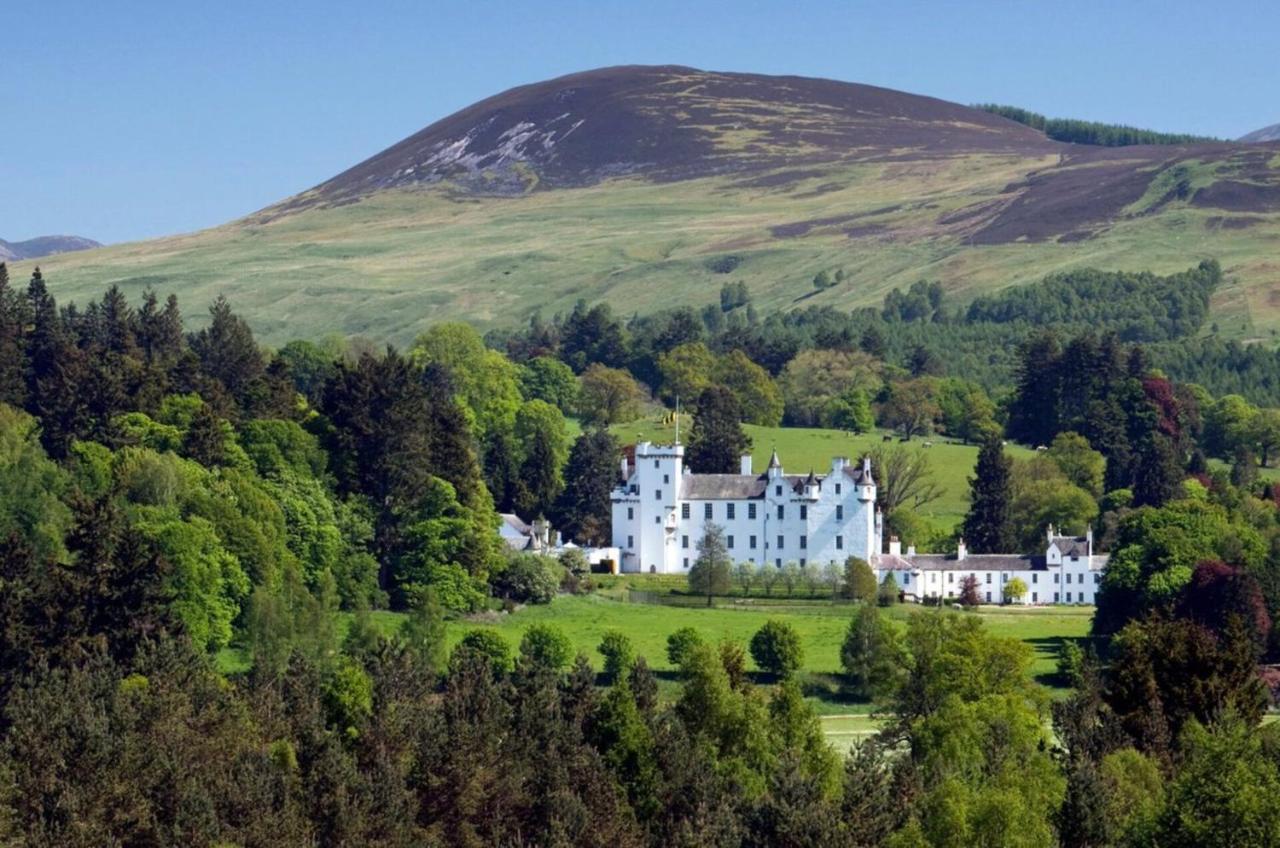 Beautiful 2 Bedroom Lodge With Stunning Views Blair Atholl Eksteriør billede
