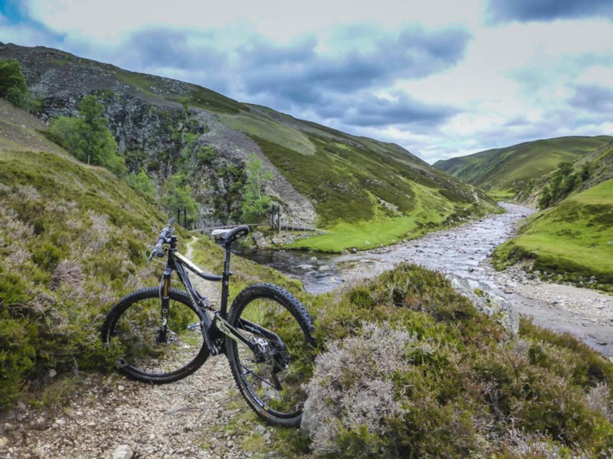 Beautiful 2 Bedroom Lodge With Stunning Views Blair Atholl Eksteriør billede