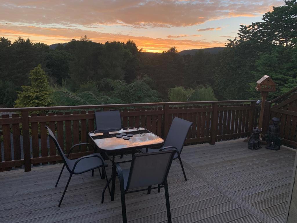 Beautiful 2 Bedroom Lodge With Stunning Views Blair Atholl Eksteriør billede
