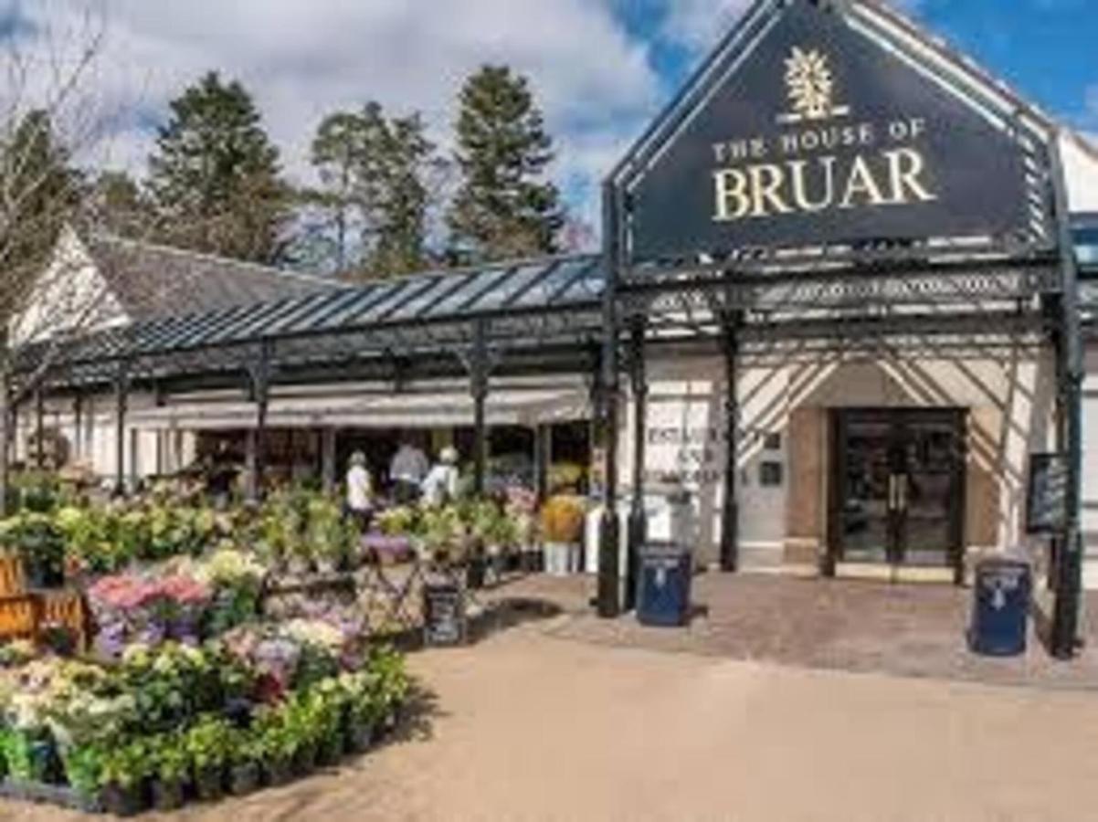 Beautiful 2 Bedroom Lodge With Stunning Views Blair Atholl Eksteriør billede